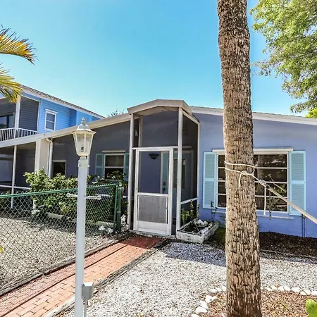 Villa 285 Jefferson
